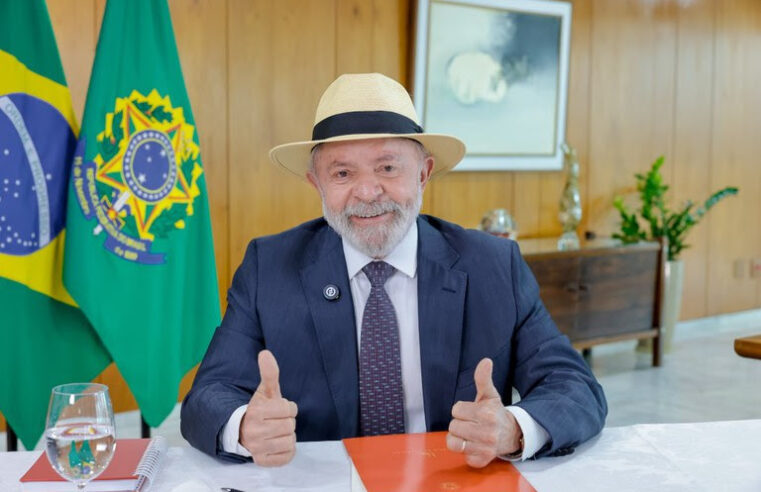 Lula parabeniza Donald Trump pela posse e ressalta amizade entre Brasil e EUA