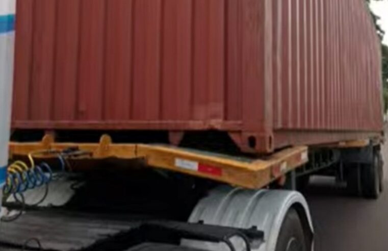 Adolescente de 17 anos é apreendido dirigindo caminhão pesado em Manaus