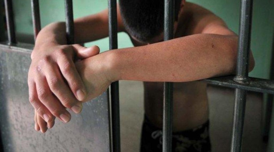 Menino de 17 anos é apreendido por matar homem durante crise de ciúmes no Amazonas