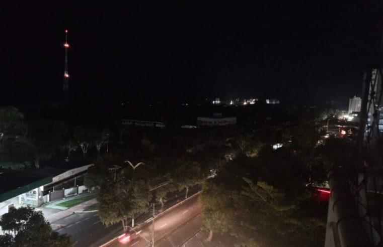 Manaus sofre segundo apagão em menos de um mês; cidades da região metropolitana também foram afetadas