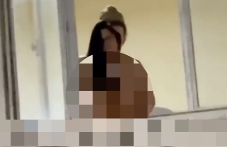 Casal é flagrado gravando vídeo de ‘amor intenso’ em janela de apartamento; assista