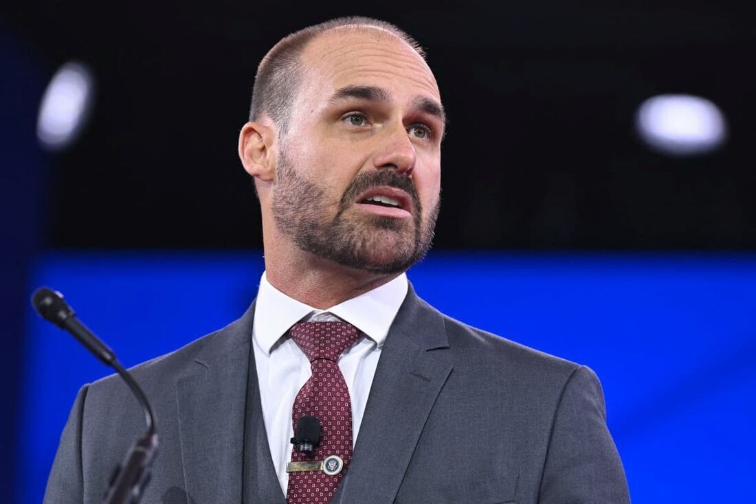 Eduardo Bolsonaro vira réu no STF após denúncia da PGR