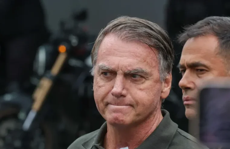 Bolsonaro pede ao STF para receber os filhos no Dia dos Pais